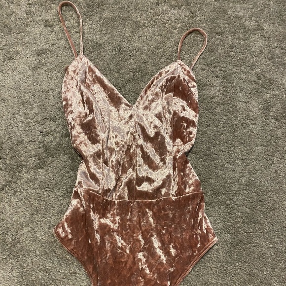 Velvet bodysuit-SMALL - Picture 1 of 2